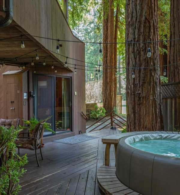 Tri-Level MCM Masterpiece, Redwoods, Golf & Spa